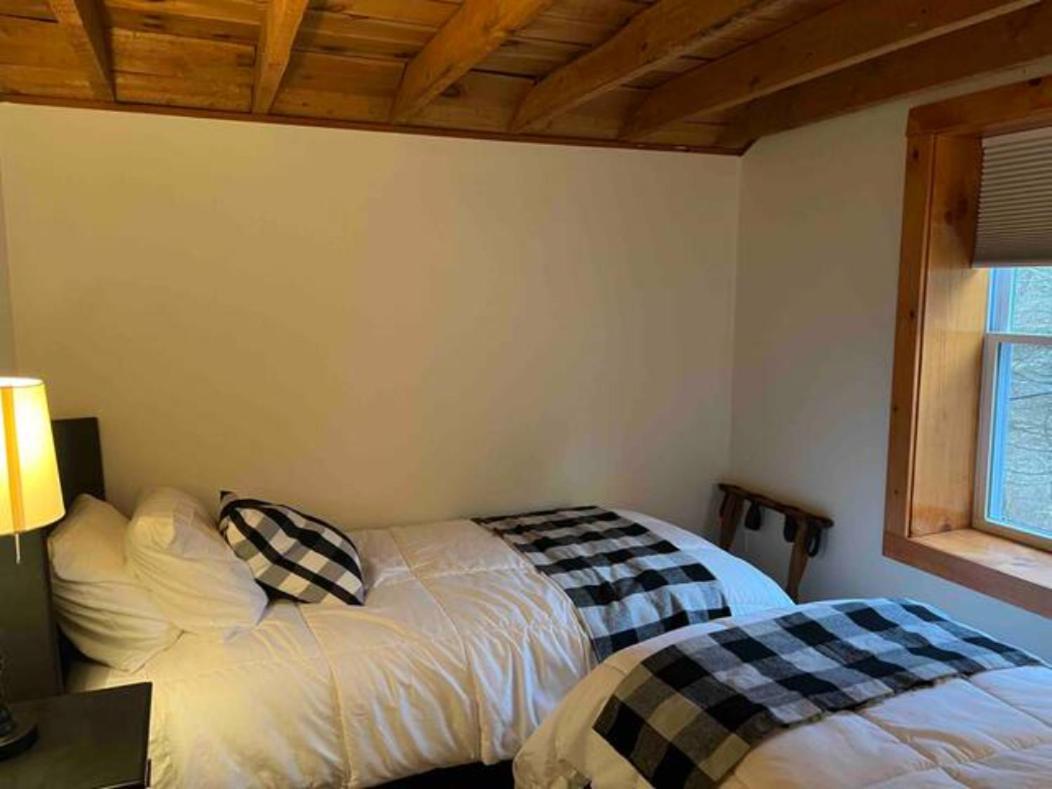 Ferienwohnung Froggy Goggle Barn Marathon Exterior foto