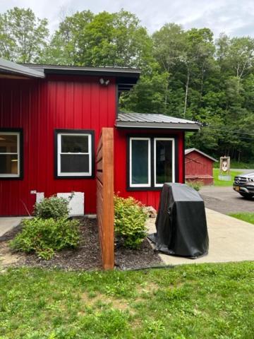 Ferienwohnung Froggy Goggle Barn Marathon Exterior foto